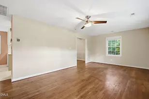 6725 W Lake Anne Dr, Raleigh, NC 27612 - Photo 9