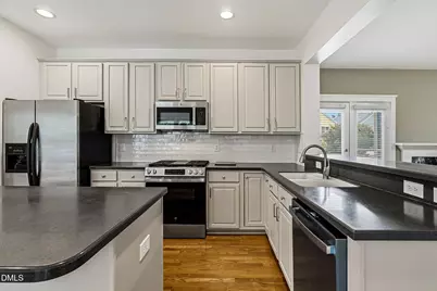 112 Bridgegate Drive, Cary, NC 27519 - Photo 29