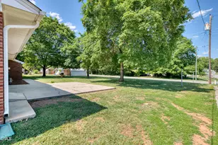 209 N Wilkins Rd, Haw River, NC 27258 - Photo 23