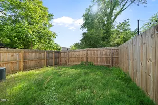 808 Vardaman St, Raleigh, NC 27610 - Photo 17