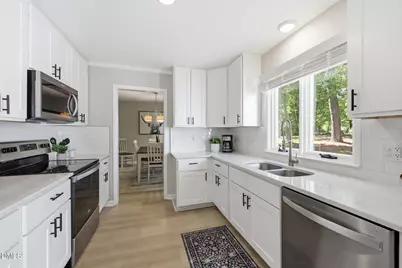 2409 Wintergreen Road, Sanford, NC 27330 - Photo 11