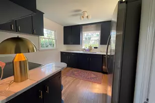 1009 Canterbury Rd, Raleigh, NC 27607 - Photo 3
