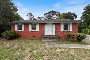 415 Buie Ct, Fayetteville, NC 28304 - Photo 1