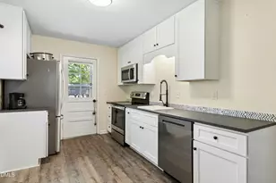 238 E Vance, Zebulon, NC 27597 - Photo 9