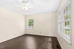 813 Rosemary St, Erwin, NC 28339 - Photo 5