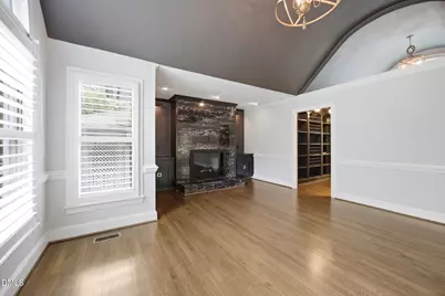 2204 Oxford Hills Drive, Raleigh, NC 27608 - Photo 9