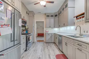 6240 Hilbert Ridge Dr, Holly Springs, NC 27540 - Photo 11