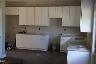 125 Wilson St, Erwin, NC 28339 - Photo 5