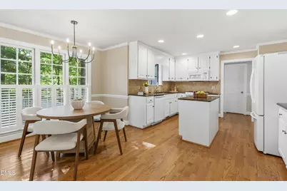 102 Medallion Circle, Cary, NC 27513 - Photo 15