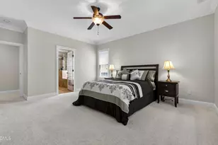 7028 Talton Ridge Dr, Cary, NC 27519 - Photo 23