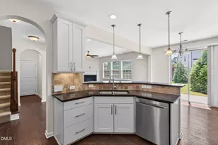817 Wickham Ridge Rd, Apex, NC 27539 - Photo 15