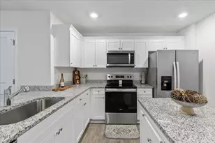 8705 Asher Gray Wy, Raleigh, NC 27616 - Photo 3