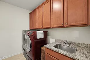 200 Wonderberry Wy, Holly Springs, NC 27540 - Photo 29