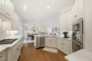 1612 Green Oaks Pkwy, Holly Springs, NC 27540 - Photo 9