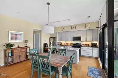 130 E Main Street #Apt 201, Durham, NC 27701 - Photo 7