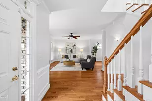 517 Commons Walk Cir, Cary, NC 27519 - Photo 5