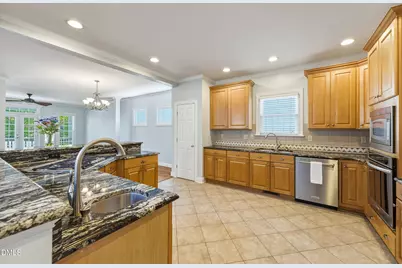 517 Commons Walk Circle, Cary, NC 27519 - Photo 15