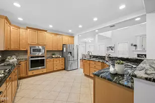 517 Commons Walk Cir, Cary, NC 27519 - Photo 15