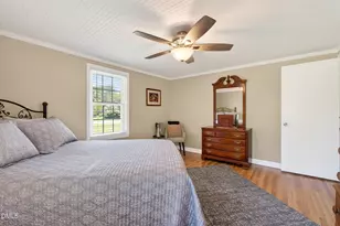 326 Wheat St, Kinston, NC 28504 - Photo 15