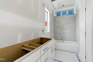 700 Mildred Oaks Ct, Cary, NC 27519 - Photo 11