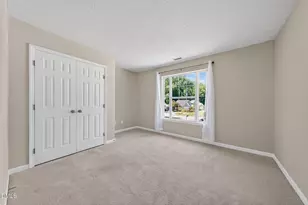 6804 Broome Bay Ct, Raleigh, NC 27616 - Photo 5
