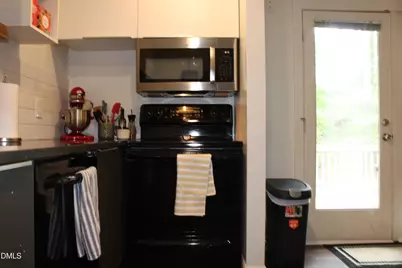 200 W Woodcroft #52 B, Durham, NC 27713 - Photo 9