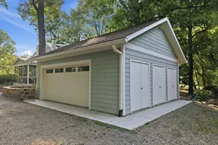 218 Hillsborough Rd, Carrboro, NC 27510 - Photo 49