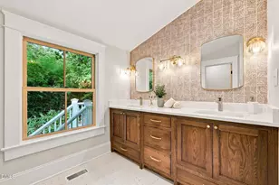218 Hillsborough Rd, Carrboro, NC 27510 - Photo 27