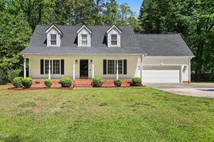 5586 Farmington Dr, Oxford, NC 27565 - Photo 1