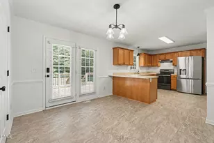 5586 Farmington Dr, Oxford, NC 27565 - Photo 9