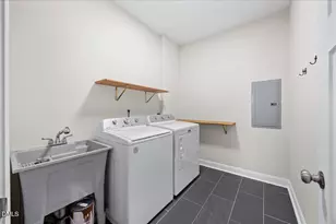 689 Berke Thomas Rd, Sanford, NC 27330 - Photo 17