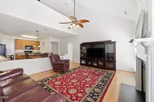 7712 Cloudview Ln, Raleigh, NC 27613 - Photo 11
