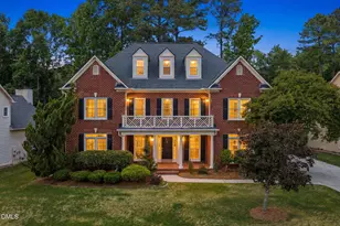 305 Birdwood Ct, Cary, NC 27519 - Photo 3