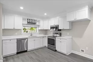 305 Broad St, Oxford, NC 27565 - Photo 29