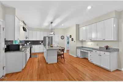 115 Lonebrook Drive, Chapel Hill, NC 27516 - Photo 15