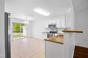 11301 Clubhaven Pl, Raleigh, NC 27617 - Photo 9