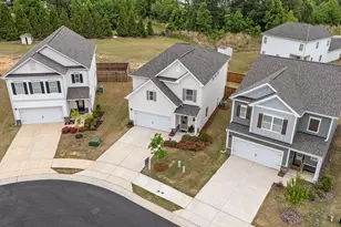 122 Commons Cir, Clayton, NC 27520 - Photo 3