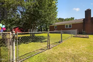 502 Crestview Ave SW, Wilson, NC 27893 - Photo 5