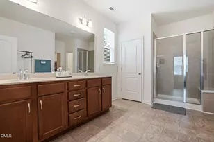512 Thorny Br Dr, Raleigh, NC 27603 - Photo 19