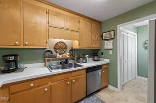 4148 Willow Haven Ct, Raleigh, NC 27616 - Photo 17