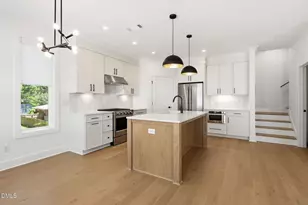 403 Chatham View Rd, Cary, NC 27511 - Photo 7