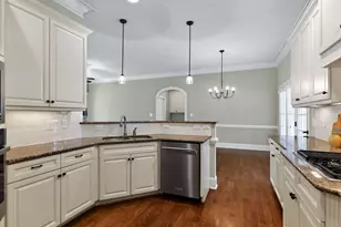1813 Green Oaks Pkwy, Holly Springs, NC 27540 - Photo 3
