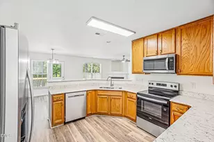 1404 Springshire Ct, Raleigh, NC 27610 - Photo 9