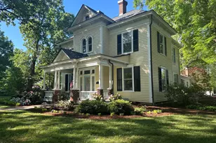 513 College St, Oxford, NC 27565 - Photo 1