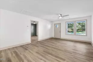 305 N West St, Roseboro, NC 28382 - Photo 15