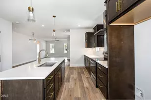 424 Davis Mill Rd, Selma, NC 27576 - Photo 5