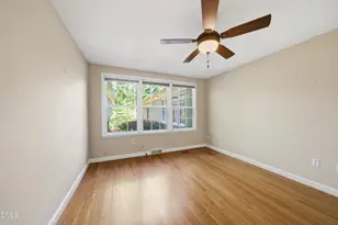 3812 Somerset Dr, Durham, NC 27707 - Photo 45