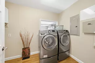 3812 Somerset Dr, Durham, NC 27707 - Photo 11