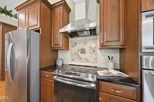 3812 Somerset Dr, Durham, NC 27707 - Photo 17