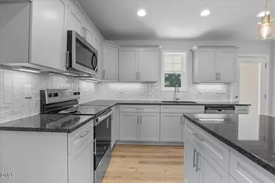 303 N West Street, Roseboro, NC 28382 - Photo 13